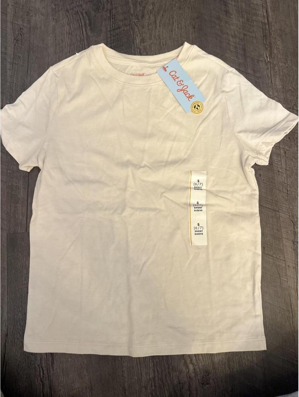 Cat & Jack Kid's White and Cream Tshirt